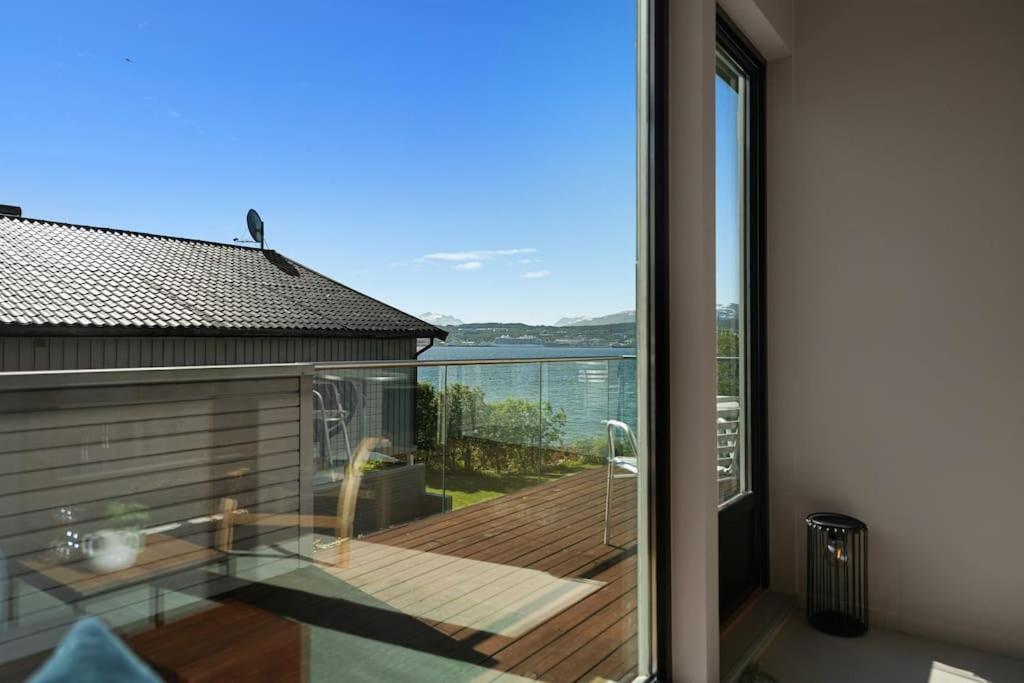 Seaview Studio W/Terrace&Parking Tromsø Eksteriør billede